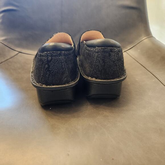 Alegria Debra Black Sprigs Lace Pattern Clog Shoes Size 11 - Picture 4 of 7